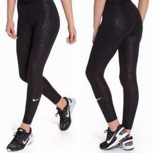 Nike leggings